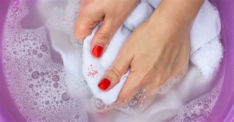 does fake blood wash out of white clothes|does red blood wash clothes.